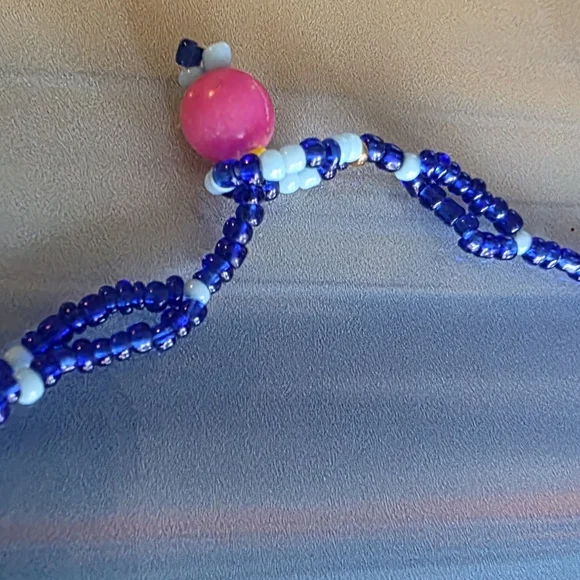 Elegant Blue Beaded Necklace - Picture 4 of 5